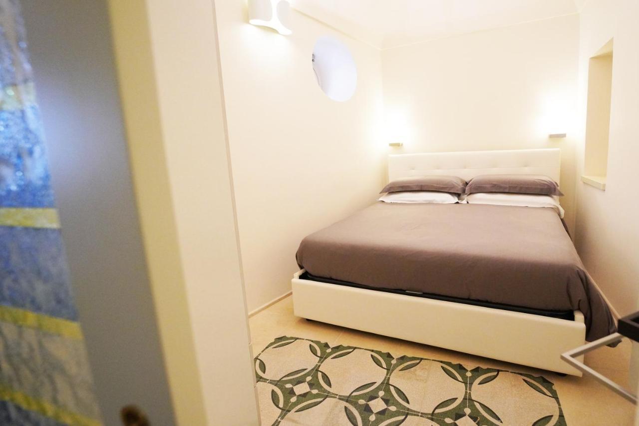 Santa Cesarea Residence Casa Vacanze - La Vetta Del Sasso Barisano Matera Kültér fotó